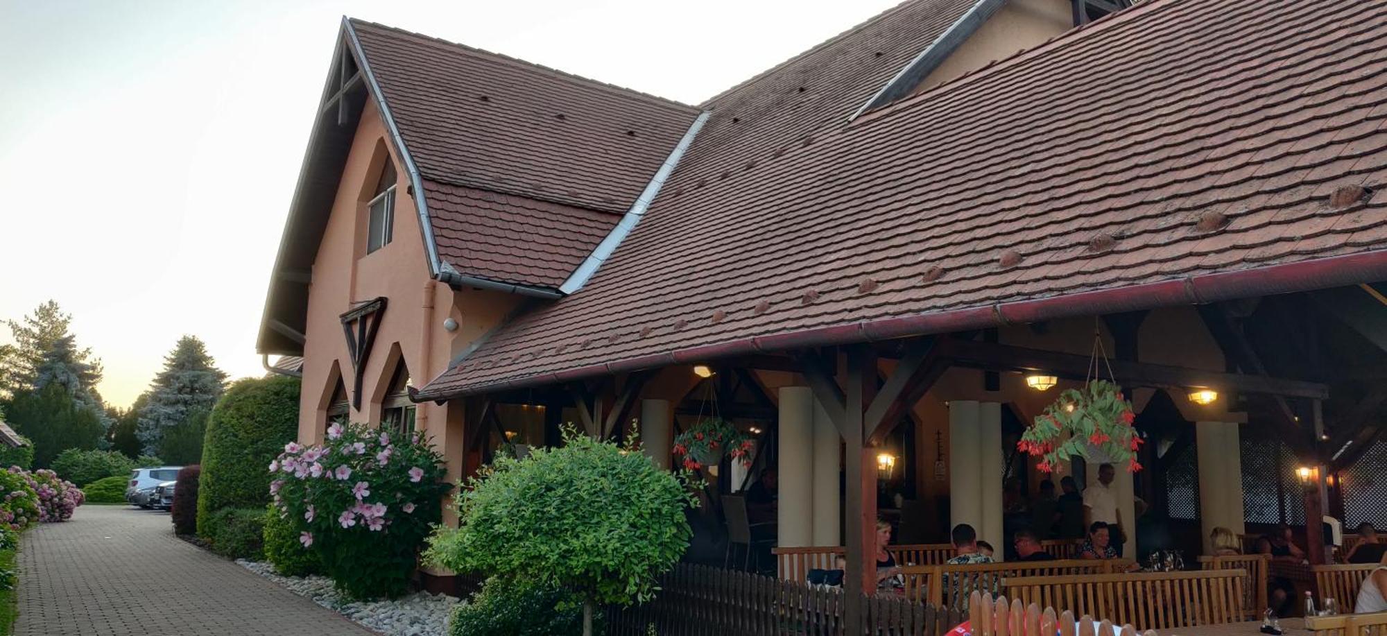 Korona Panzio Bed & Breakfast Balatonberény Екстериор снимка