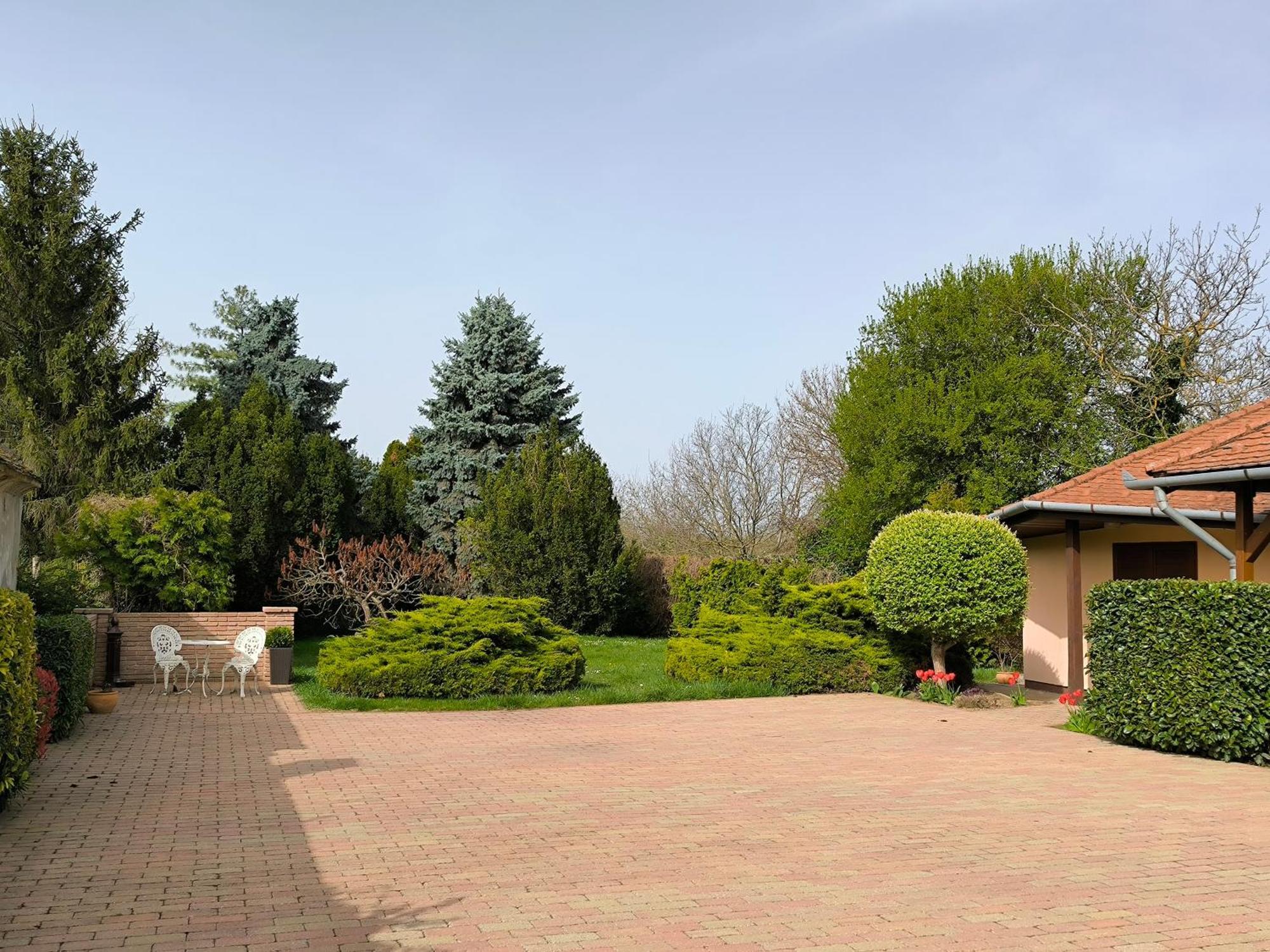 Korona Panzio Bed & Breakfast Balatonberény Екстериор снимка