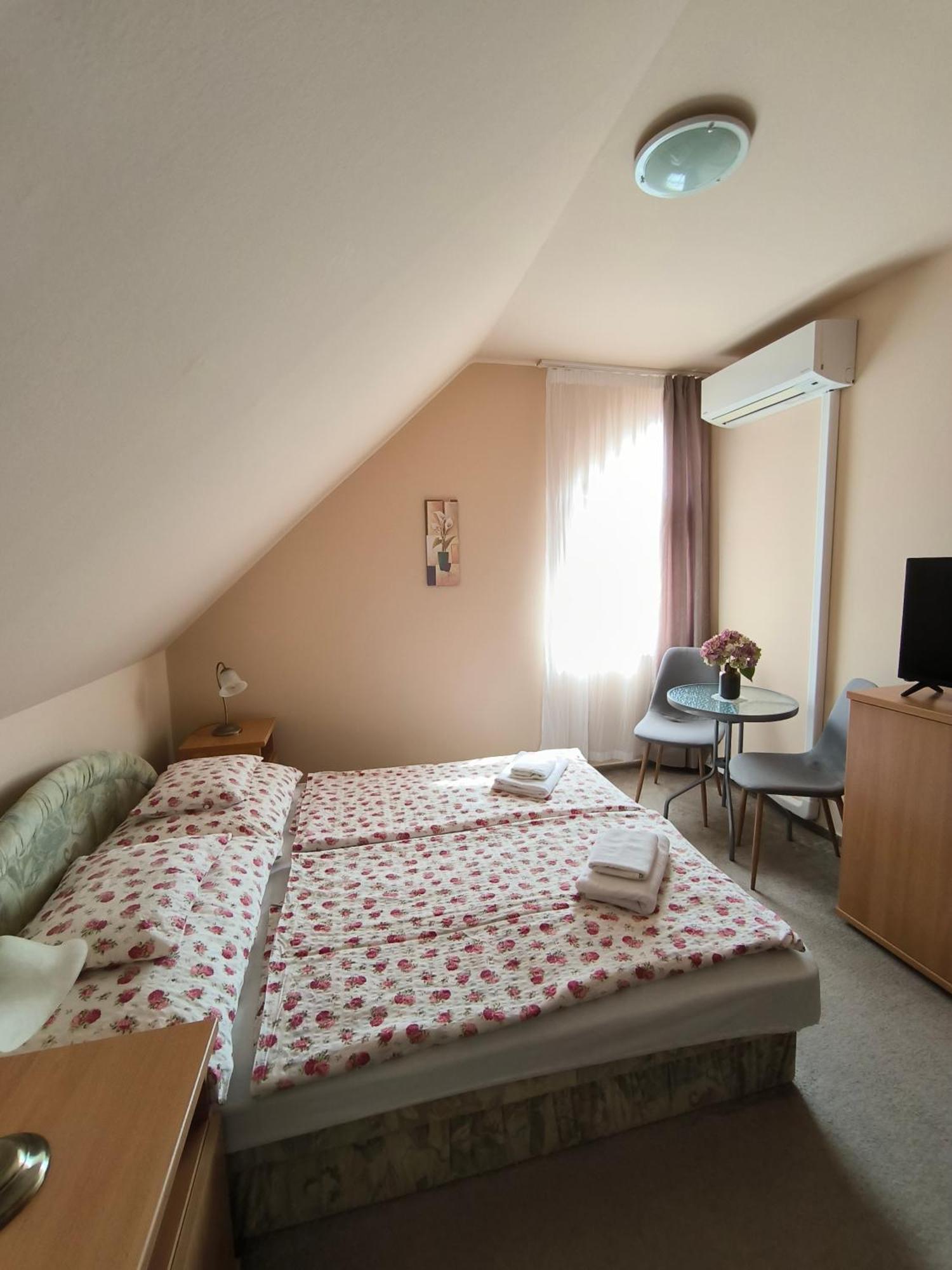 Korona Panzio Bed & Breakfast Balatonberény Екстериор снимка